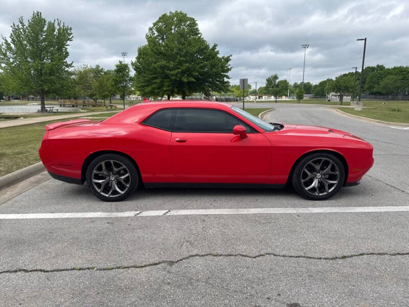 2015 Dodge Challenger SXT Plus