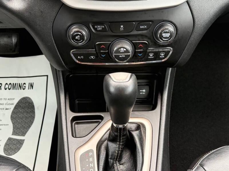2018 Jeep Cherokee Latitude Plus
