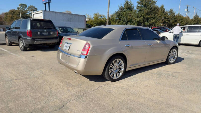 2012 Chrysler 300 Limited