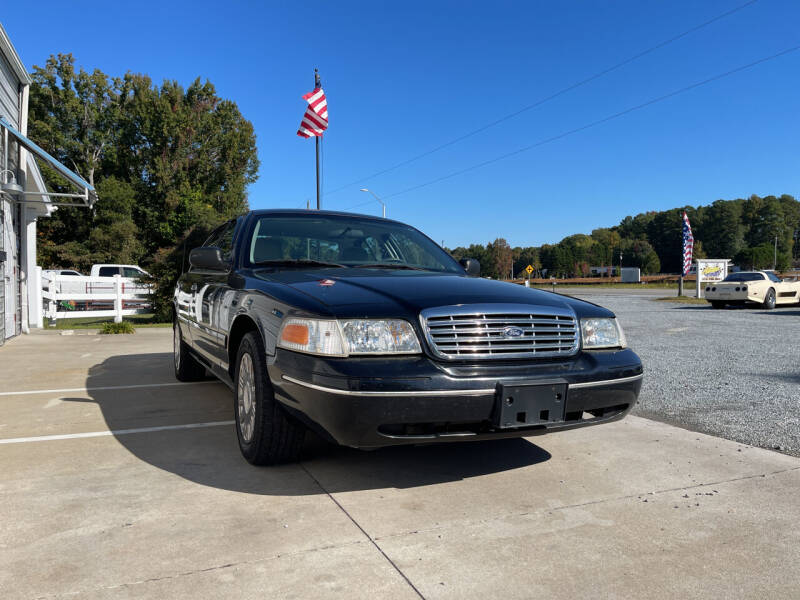 2005 Ford Crown Victoria for sale at Allstar Automart in Benson NC