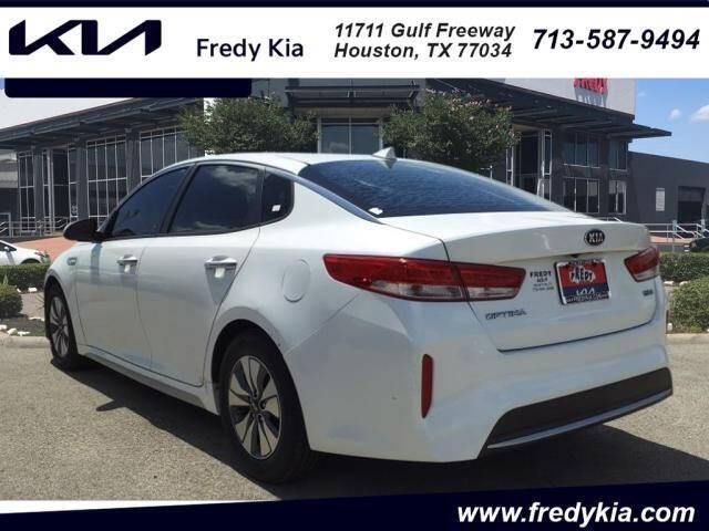 Used 2017 Kia Optima Premium Hybrid with VIN KNAGT4LC8H5007678 for sale in Houston, TX