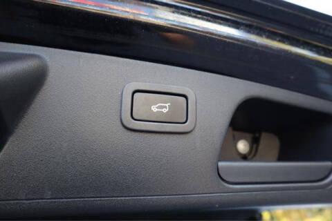 2018 Jaguar E-PACE P300 R-Dynamic S