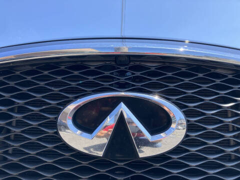 2016 Infiniti Q70L 3.7