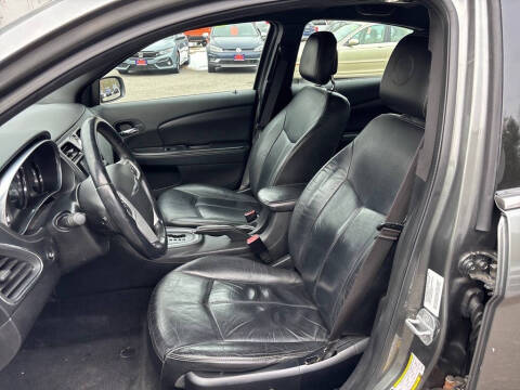 2012 Chrysler 200 Limited