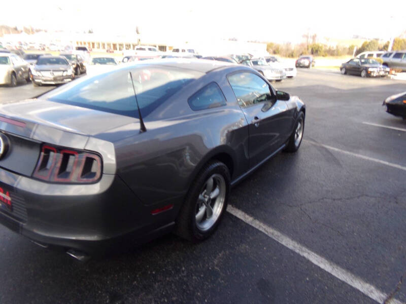 2014 Ford Mustang V6