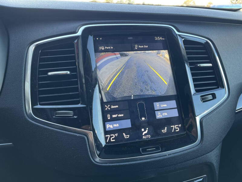 2018 Volvo XC90 T6 Momentum