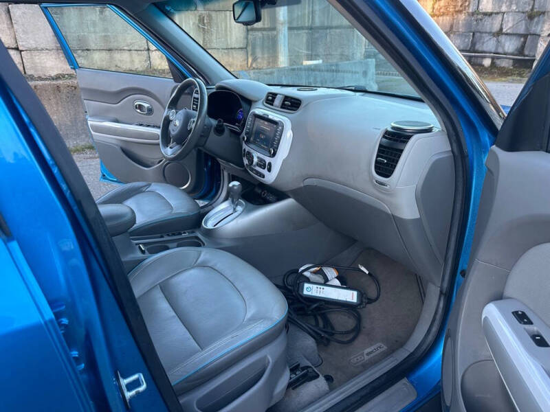 2015 Kia Soul EV +