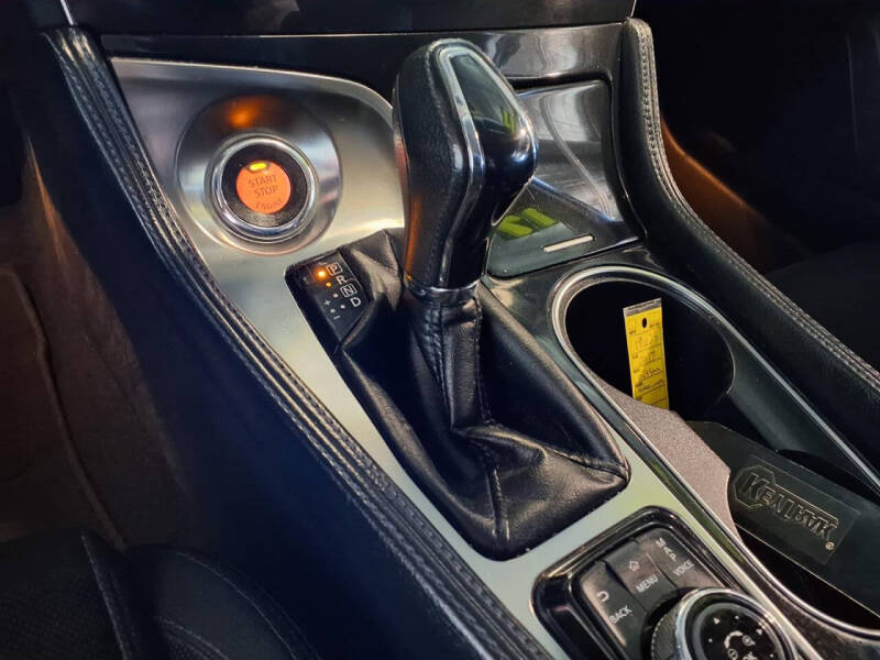 2017 Nissan Maxima