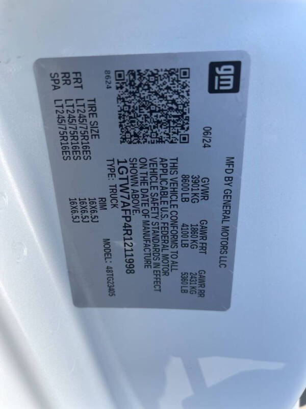 2023 GMC Savana 2500