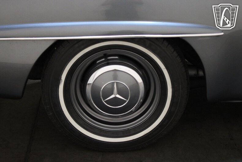 1961 Mercedes-Benz 190-Class