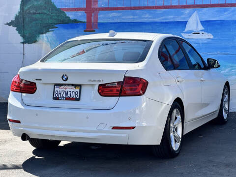 2015 BMW 3 Series 320i