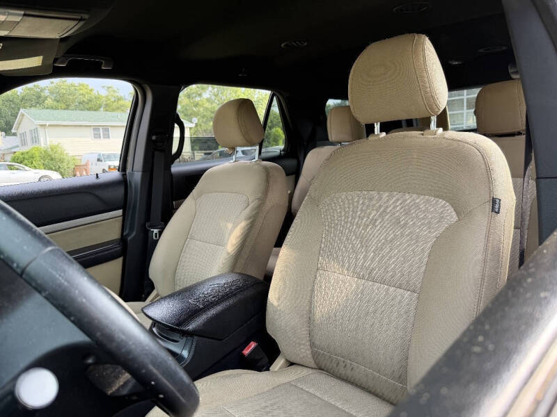 2017 Ford Explorer