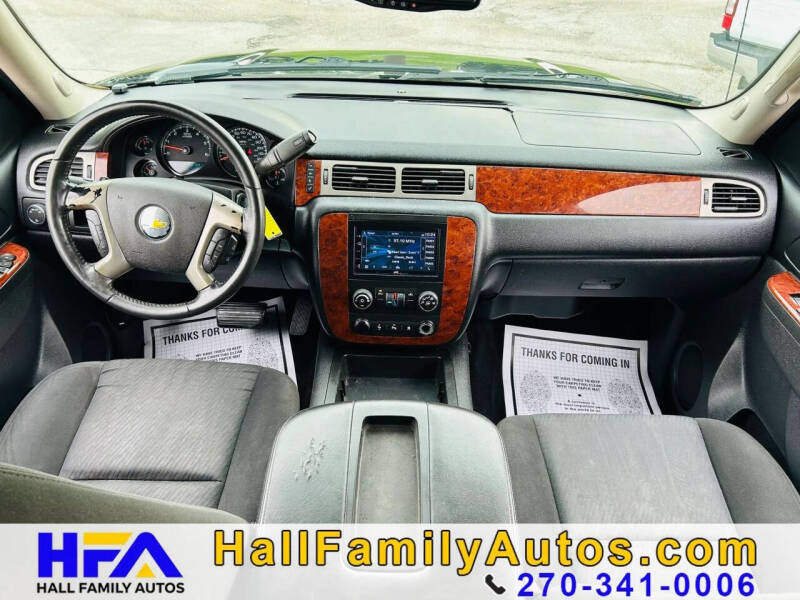2011 Chevrolet Avalanche LS