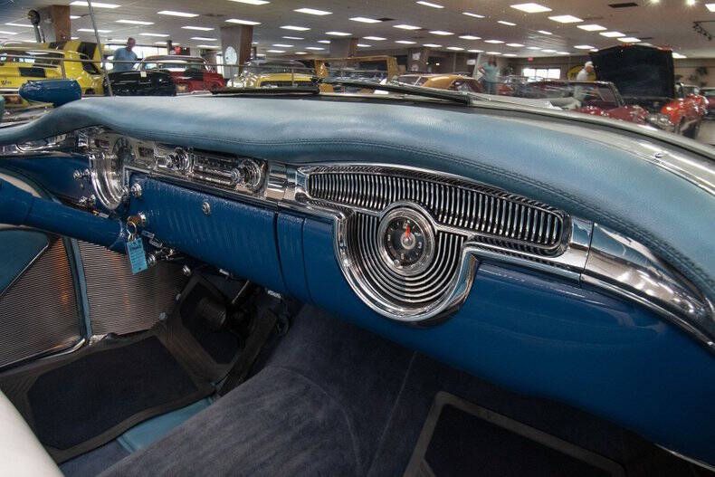 1954 Oldsmobile Starfire