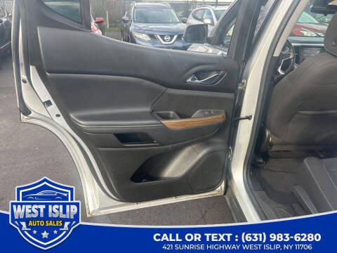 2017 GMC Acadia SLE-2