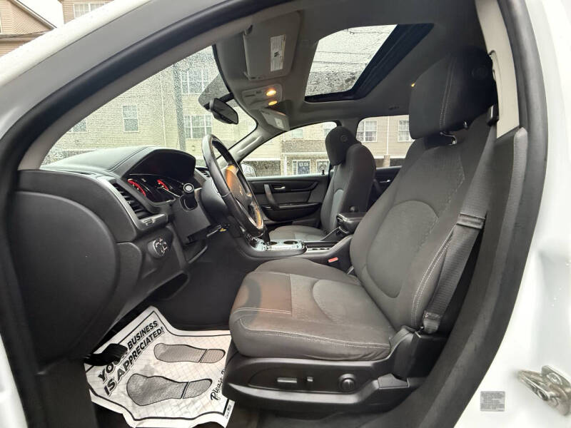 2016 GMC Acadia SLE-2