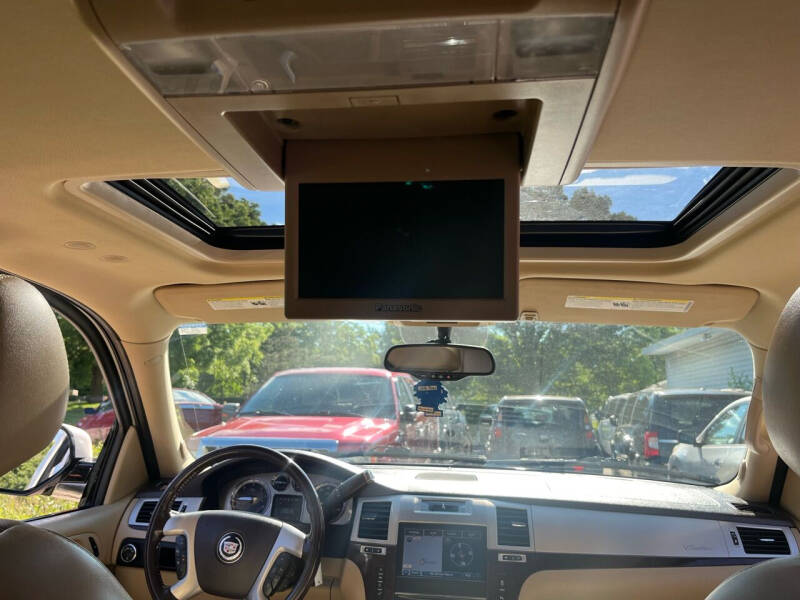 2012 Cadillac Escalade Luxury