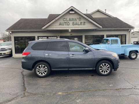 2013 Nissan Pathfinder for sale at Clarks Auto Sales in Middletown OH