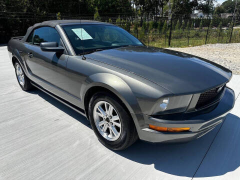 2007 Ford Mustang for sale at Gwinnett Luxury Motors in Buford GA
