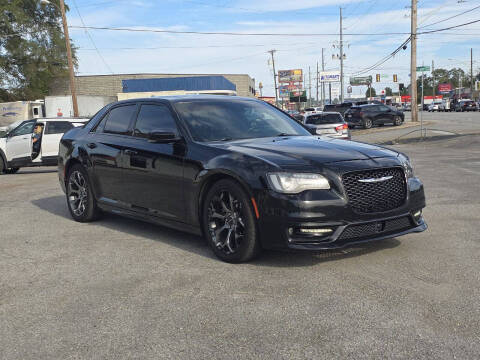 2018 Chrysler 300 S