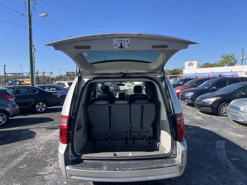 2009 Dodge Grand Caravan SE