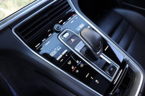 2018 Porsche Panamera 4S