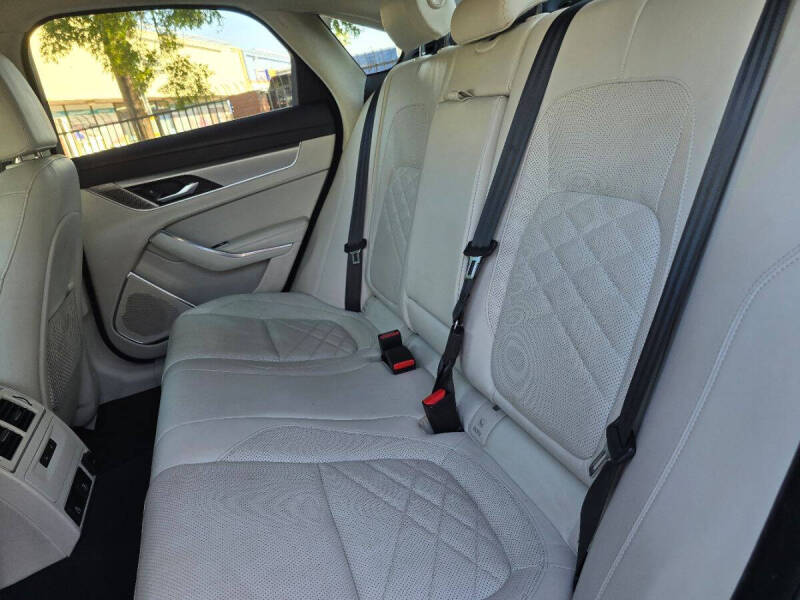 2022 Jaguar XF P250 SE