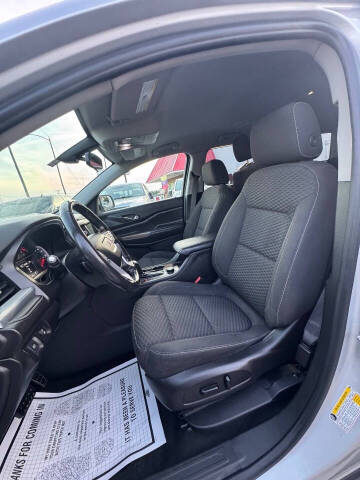 2019 GMC Acadia SLE-2