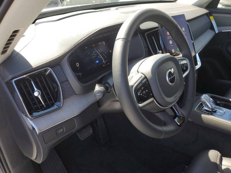 2025 Volvo XC90 B6 Ultra Bright Theme 7P