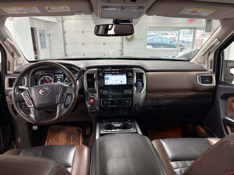 2016 Nissan Titan XD Platinum Reserve