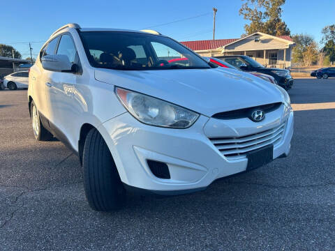 2013 Hyundai Tucson for sale at RPM AUTO LAND in Anniston AL