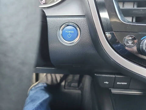 2021 Toyota Camry Hybrid LE