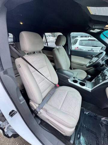 2014 Ford Explorer