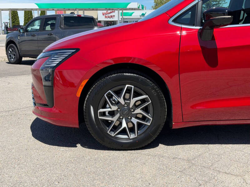 2027 Chrysler Pacifica Limited