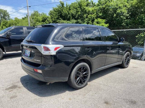 2014 Mitsubishi Outlander ES