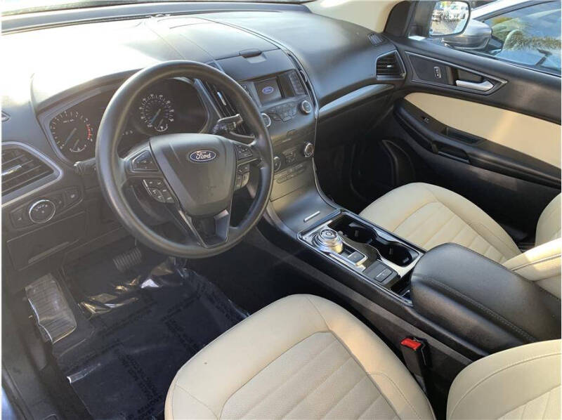 2019 Ford Edge SE
