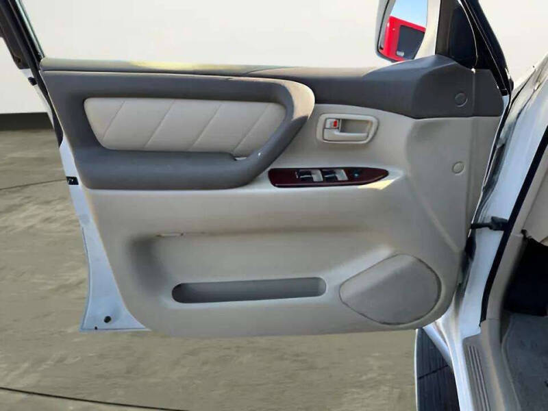 2004 Toyota Land Cruiser