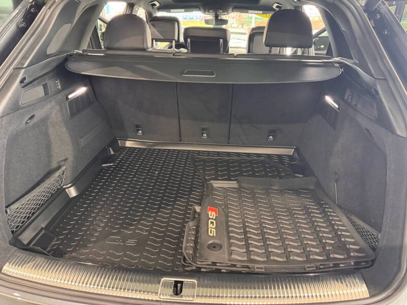 2024 Audi SQ5 3.0T quattro Premium Plus