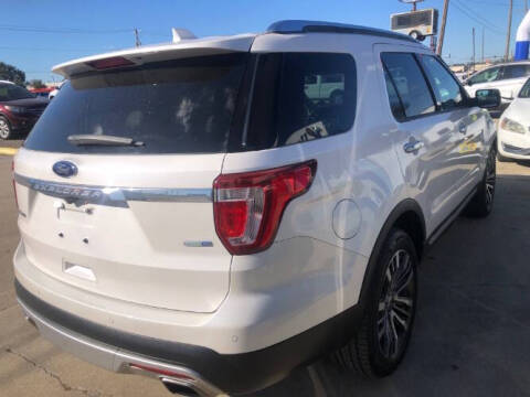 2017 Ford Explorer Platinum