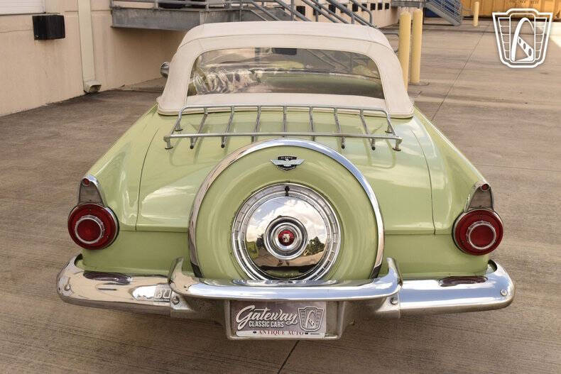 1956 Ford Thunderbird