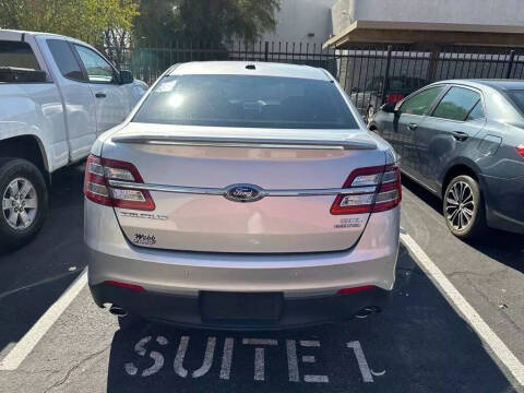 2019 Ford Taurus SEL