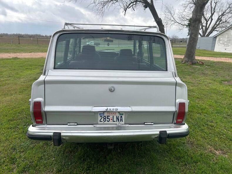 1987 Jeep Grand Wagoneer