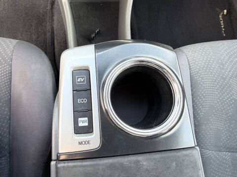 2012 Toyota Prius v Five