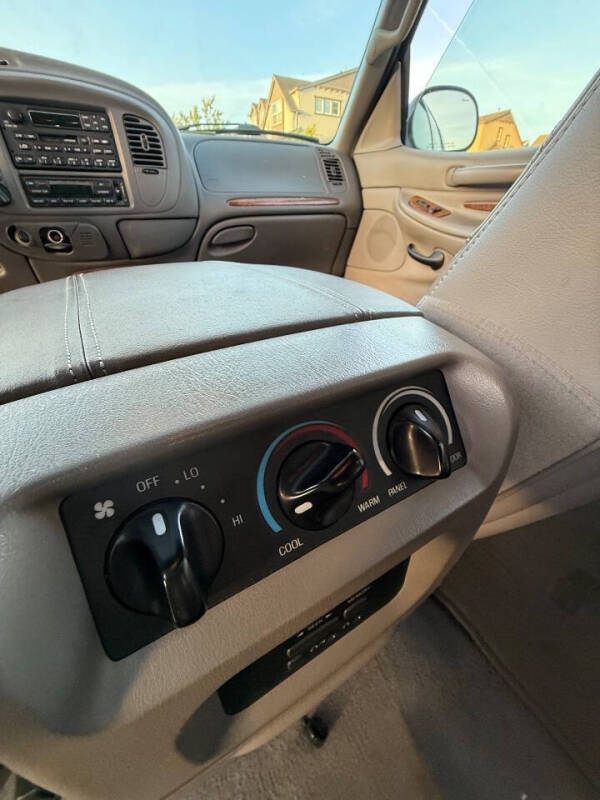 2001 Lincoln Navigator