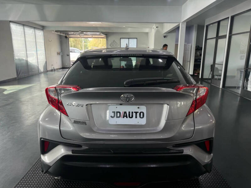 2018 Toyota C-HR XLE Premium