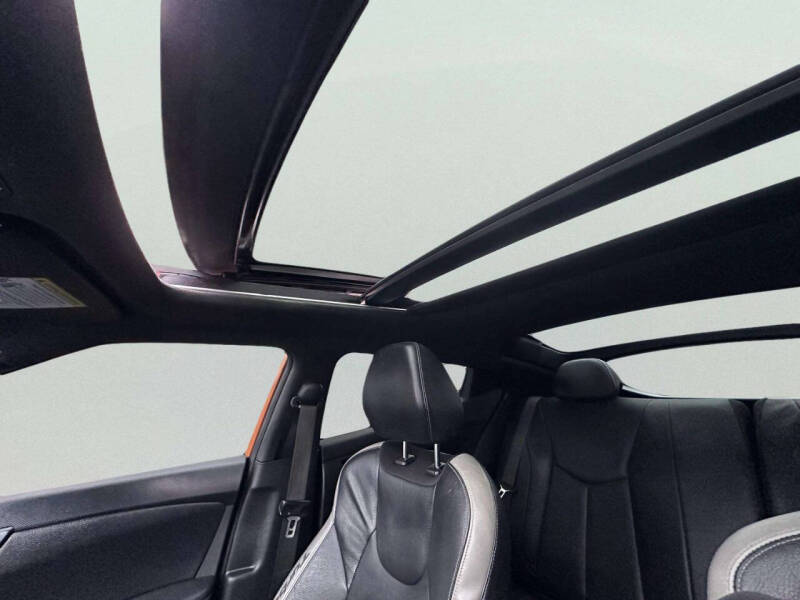 2016 Hyundai Veloster Turbo