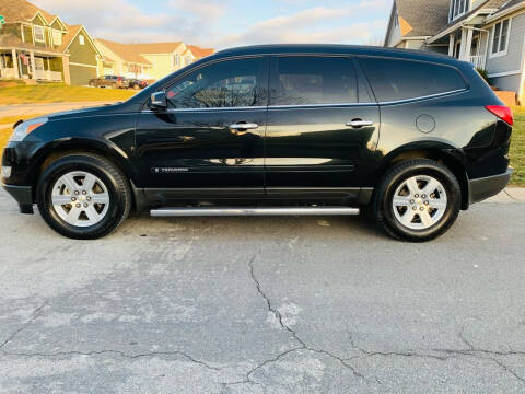 2009 Chevrolet Traverse for sale at Nice Cars in Pleasant Hill MO