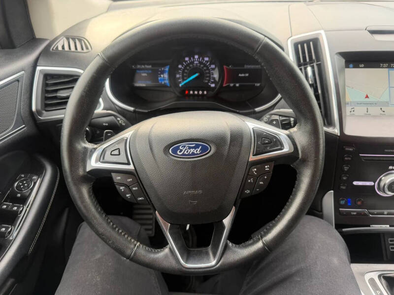 2018 Ford Edge Titanium