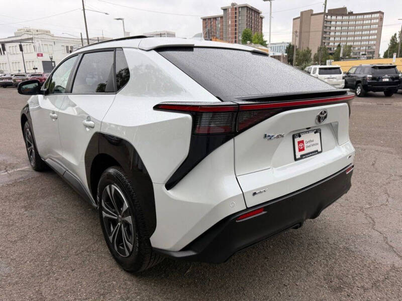 2024 Toyota bZ4X XLE