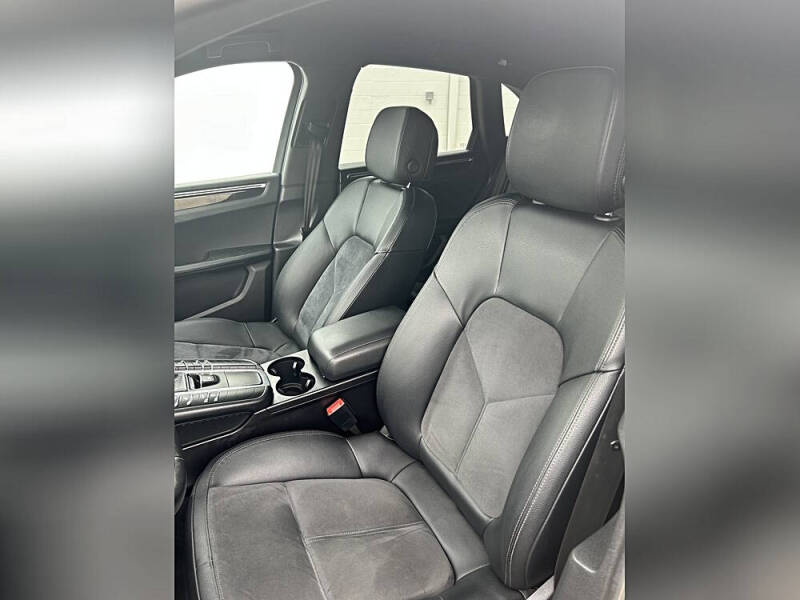 2016 Porsche Macan S